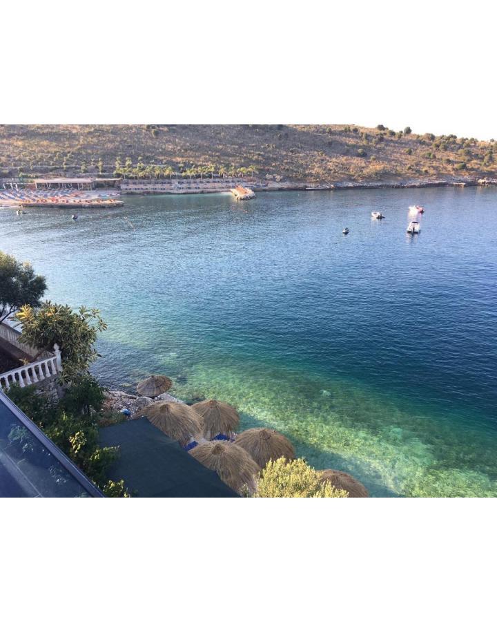 Fabeno Villa Sarandë エクステリア 写真