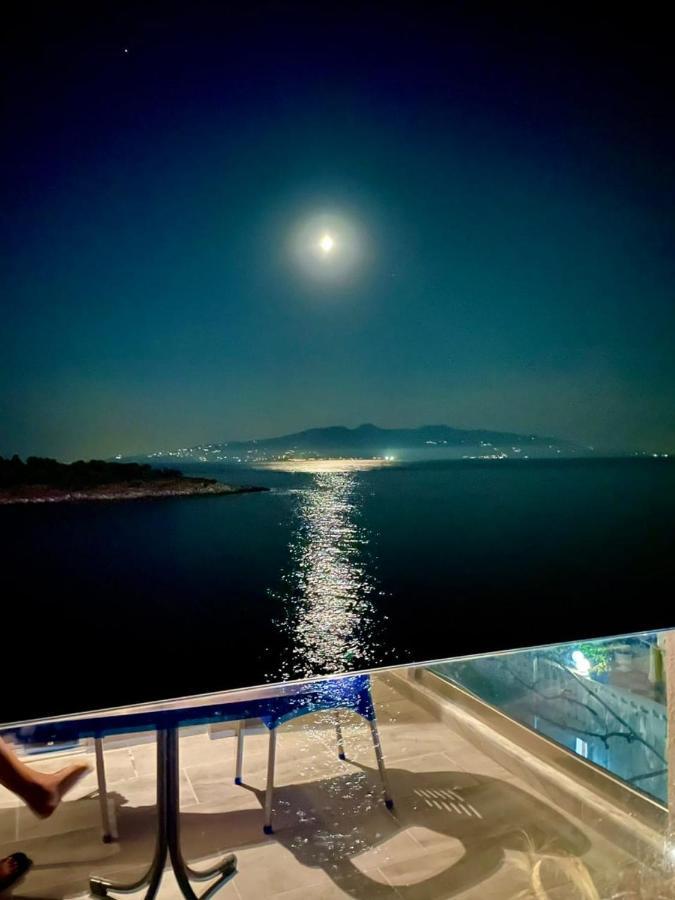 Fabeno Villa Sarandë エクステリア 写真