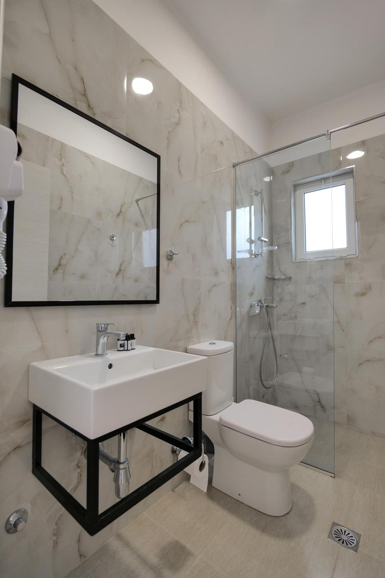 Fabeno Villa Sarandë エクステリア 写真