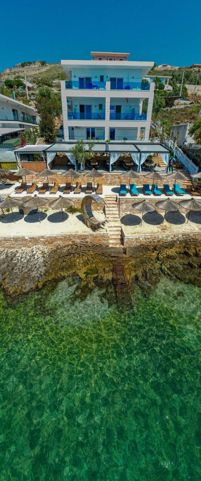 Fabeno Villa Sarandë エクステリア 写真